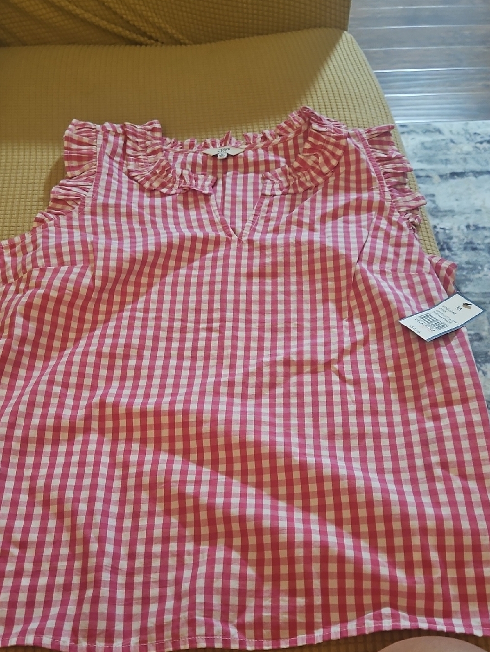Crown & Ivy Pink Gingham Ruffle Neck Sleeveless Top NWT Size Medium